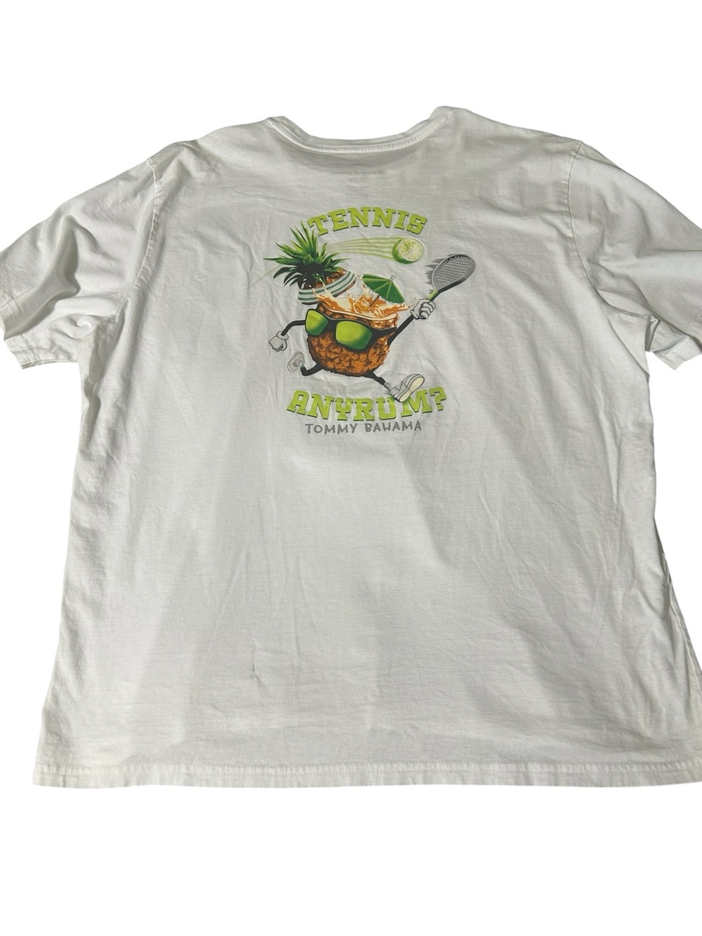 Tommy Bahama Tennis
Anyone? Pineapple
Graphic Tee
Medium - Picture 6 of 10
